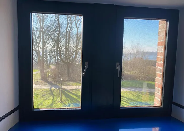 Apartment Urlaub Am Elbstrand - In Blankenese Mit Naturblick